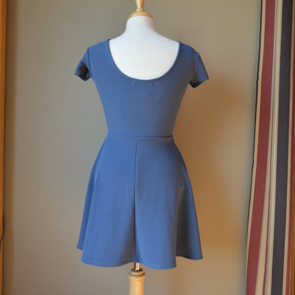 Macy's Dress - Picture 2 of 3